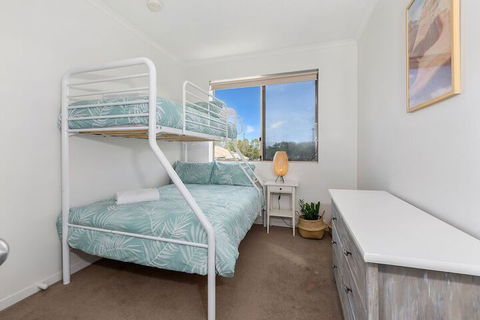 BEACH BLISS LUXURIOUS APARTMENT With POOL - Surfers Paradise Gold Coast 6