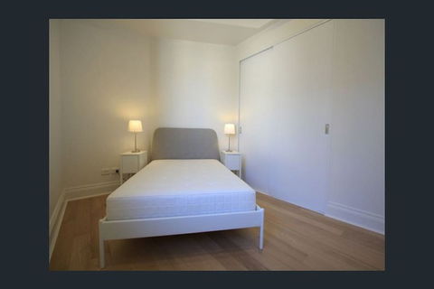 Potts Point Apartment In The Manor - Surfers Paradise Gold Coast 4