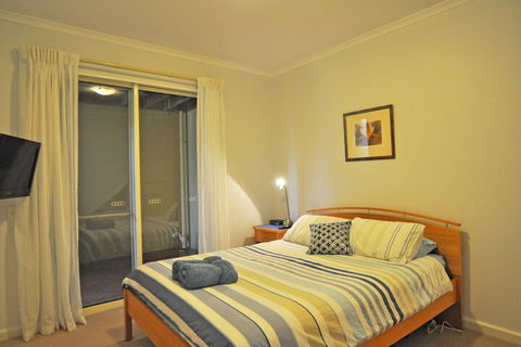 THE Sails 8 Linen Included Central Location - Surfers Paradise Gold Coast 3