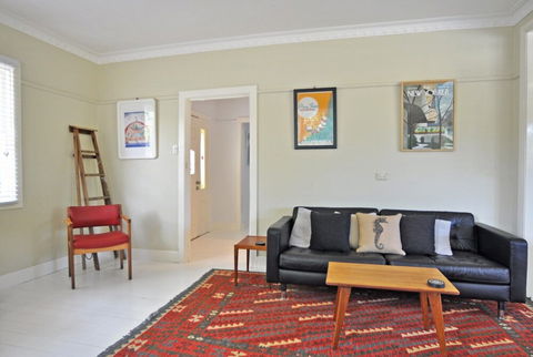 SEA Whispers Inlet Side - Surfers Paradise Gold Coast 5