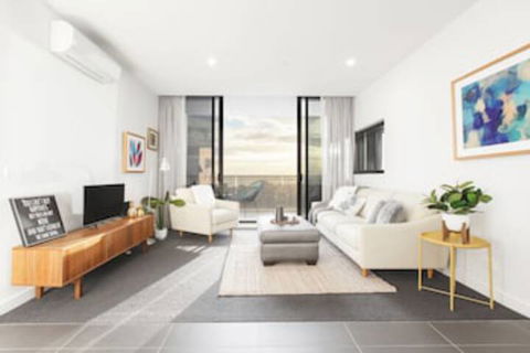 Ocean Views St Kilda Apartment By Ready Set Host - Surfers Paradise Gold Coast 0