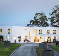 Paradise Point Tamar Valley Residence with Pool