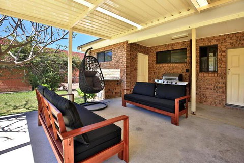 Marias Beach House Pet Friendly - Surfers Paradise Gold Coast 7