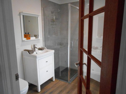 Lakeview - Surfers Paradise Gold Coast 4