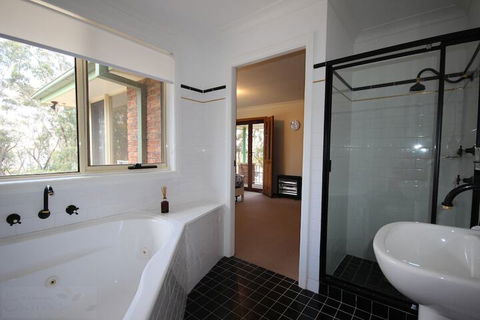 Highland View - Surfers Paradise Gold Coast 2