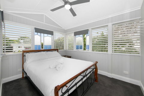 Beautiful Queenslander - Surfers Paradise Gold Coast 6