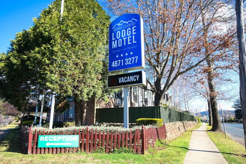 Grand Country Lodge Motel - Surfers Paradise Gold Coast 2