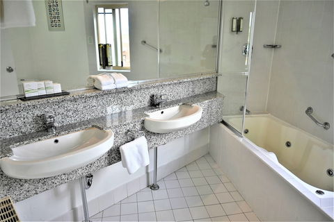 Grand Country Lodge Motel - Surfers Paradise Gold Coast 6