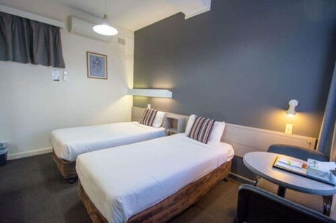Midcity Motor Lodge - Surfers Paradise Gold Coast 4