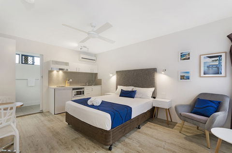 Beach House Motel - Surfers Paradise Gold Coast 2
