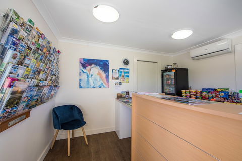 Caboolture Motel - Surfers Paradise Gold Coast 1