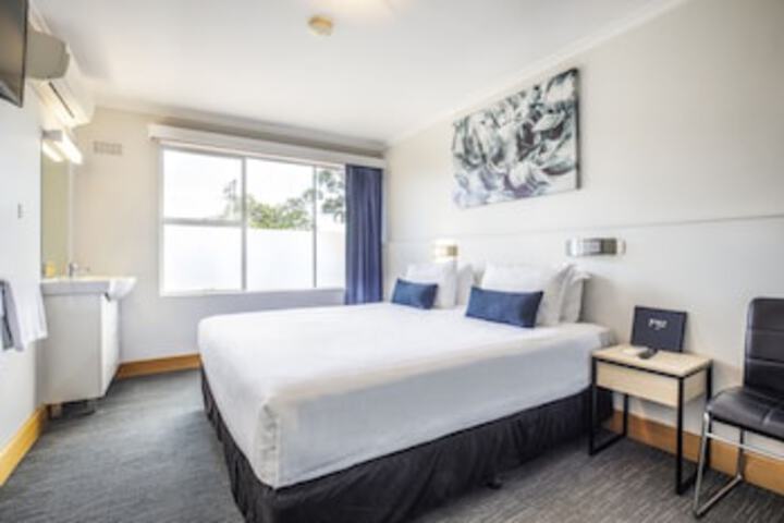 Derwent Park TAS Surfers Paradise Gold Coast