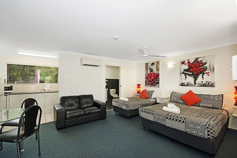 Townsville Holiday Apartments - Surfers Paradise Gold Coast 3