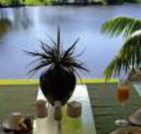 Alexander Lakeside Bed  Breakfast