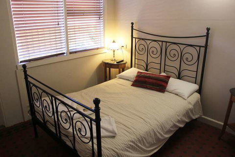 Burwood Bed And Breakfast - Surfers Paradise Gold Coast 7