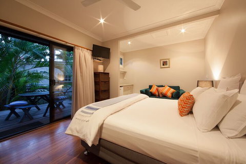 Cavvanbah Beach House - Surfers Paradise Gold Coast 2