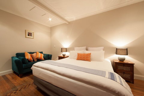 Cavvanbah Beach House - Surfers Paradise Gold Coast 6