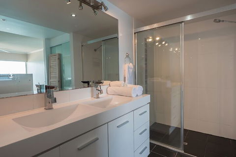 Pacific Plaza Apartments - Surfers Paradise Gold Coast 6