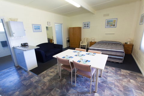Modra's Apartments - Surfers Paradise Gold Coast 3