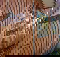 Bed in the Treetops Bed  Breakfast - Surfers Paradise Gold Coast