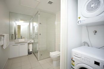 Astra Apartments - Docklands - Surfers Paradise Gold Coast 1