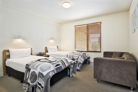 Lornebeach Apartments - Surfers Paradise Gold Coast 2