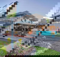 Demi View Motel