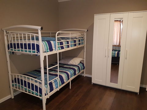 Kalbarri Sunset Villa - Surfers Paradise Gold Coast 4