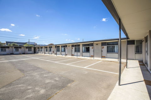 Nightcap At Sandbelt Hotel - Surfers Paradise Gold Coast 1