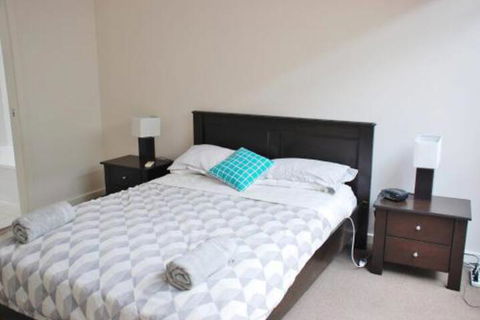 POSITION PERFECT CENTRAL INVERLOCH - Surfers Paradise Gold Coast 3