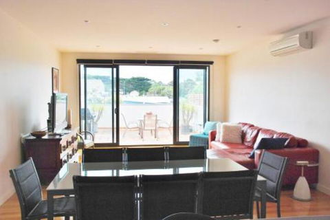 POSITION PERFECT CENTRAL INVERLOCH - Surfers Paradise Gold Coast 4