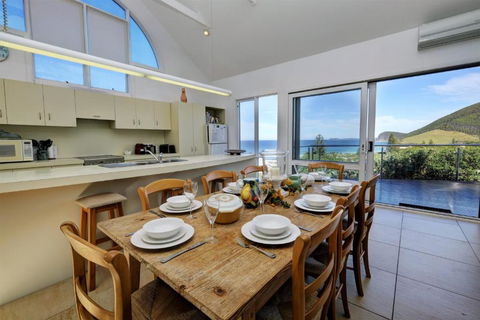 EUREKA - Surfers Paradise Gold Coast 4