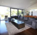 Lorne Holiday House