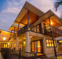 Serendipity Cable Beach Escape - Surfers Paradise Gold Coast