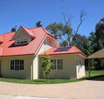 Maple House The ideal retreat for family  friends.