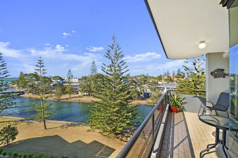 Sundial 503 8 10 Hollingworth Street - Surfers Paradise Gold Coast 6
