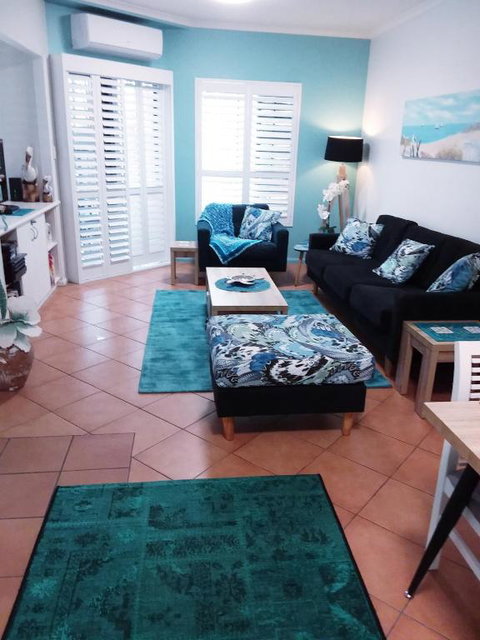 Jackies Holiday Apartment - Surfers Paradise Gold Coast 4