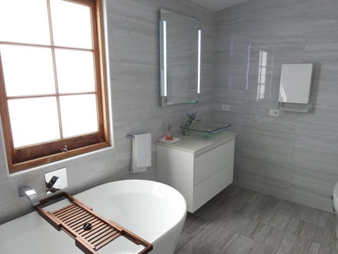 Cooks Cottage - Surfers Paradise Gold Coast 3