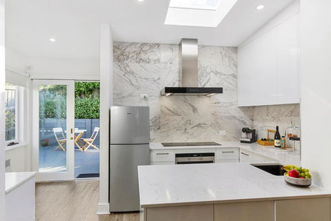 Colonial Hampdens C.1840 Luxury Georgian House - Surfers Paradise Gold Coast 6