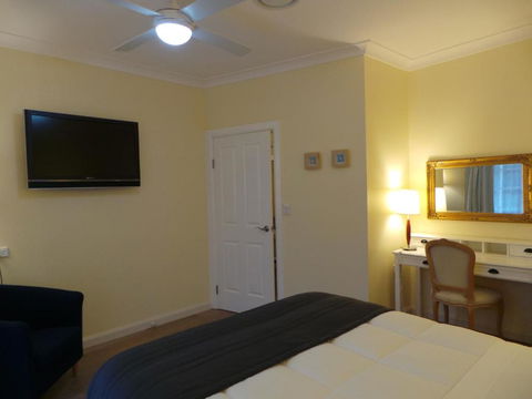 Colins Garden - Surfers Paradise Gold Coast 3