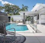 Noosaville Hideaway - Surfers Paradise Gold Coast