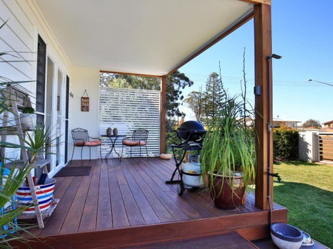 Jervis Bay Beach Shack Pet Friendly - Surfers Paradise Gold Coast 5