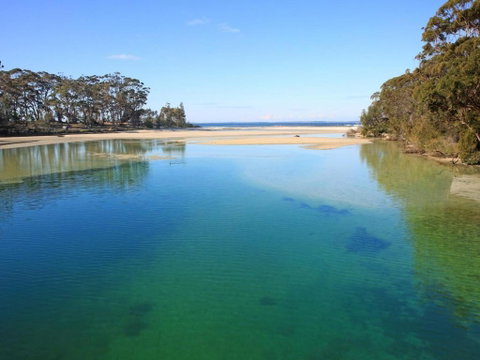 Jervis Bay Beach Shack Pet Friendly - Surfers Paradise Gold Coast 6
