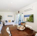 Jervis Bay Beach Shack Pet Friendly - Surfers Paradise Gold Coast