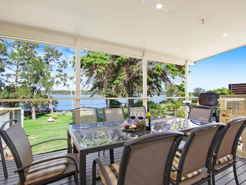 Sanctuary On The Bay Fish Or Kayak From The Yard - Surfers Paradise Gold Coast 2