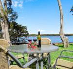 Sanctuary on the Bay fish or kayak from the yard - Surfers Paradise Gold Coast