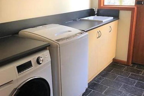 My Hobart Stay Holiday Rentals - Surfers Paradise Gold Coast 7