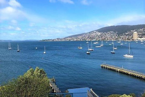 My Hobart Stay Holiday Rentals - Surfers Paradise Gold Coast 0