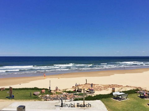 Birubi Beach House 14 Campbell Avenue Fantastic House & Close To The Surf Beach - Surfers Paradise Gold Coast 1