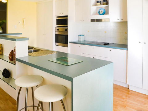 Beachside 4 With Airconditioning & Spa Bath - Surfers Paradise Gold Coast 5